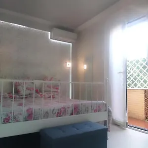 Rosilienza Private Spa, Patio Garden Free Trasfer To & From Airport Fiumicino