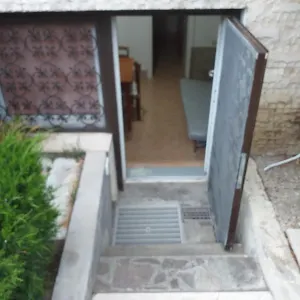 Garden Basement - Seminterrato Max 4 Ospiti - Vicino Aeroporto E Fiera Fiumicino